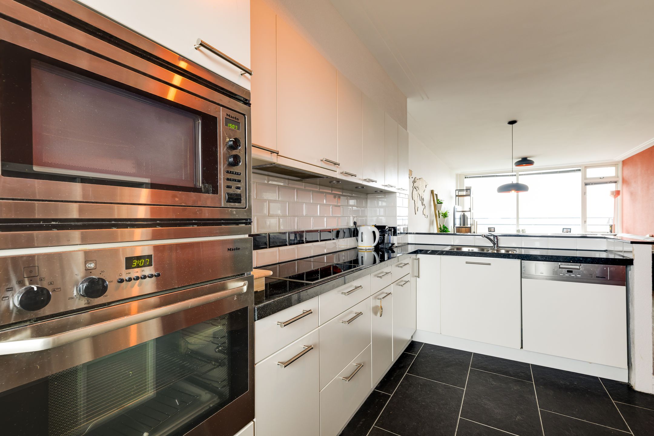 Spacious apartment with panoramic view on the 7th floor in Leiden Lage Mors — 15