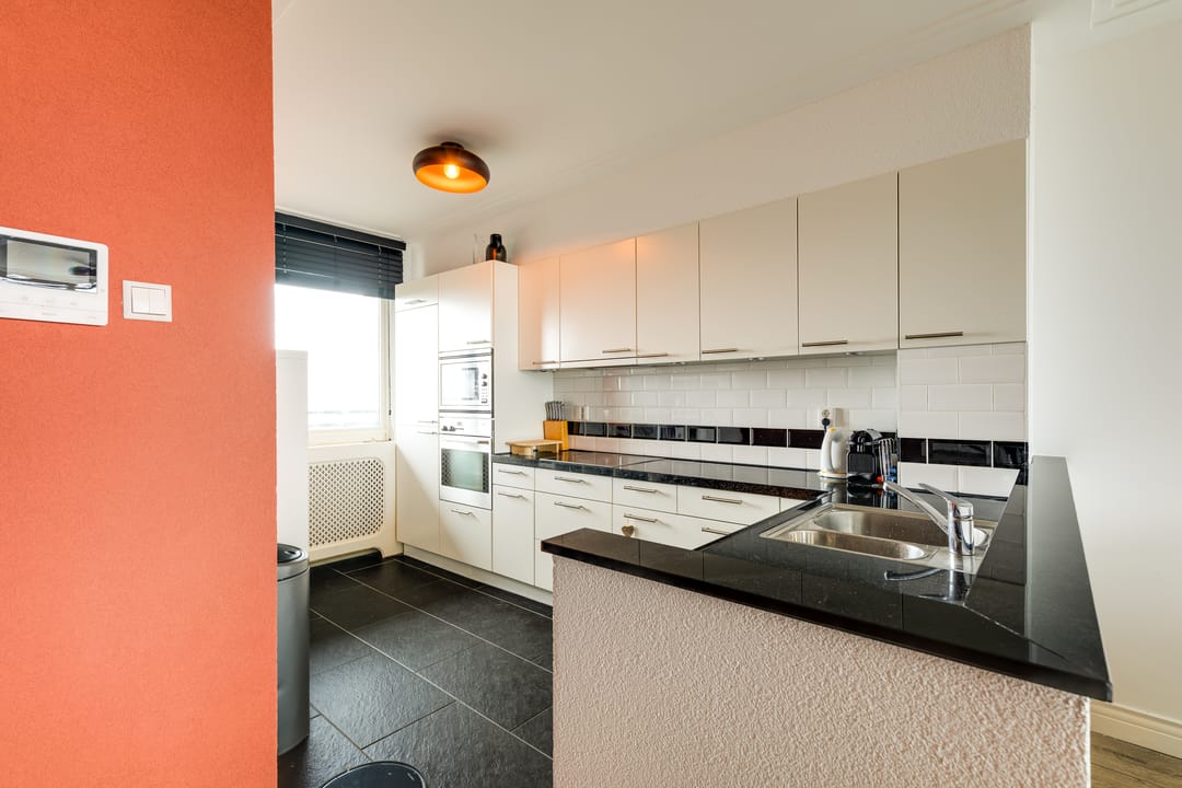 Spacious apartment with panoramic view on the 7th floor in Leiden Lage Mors — 13