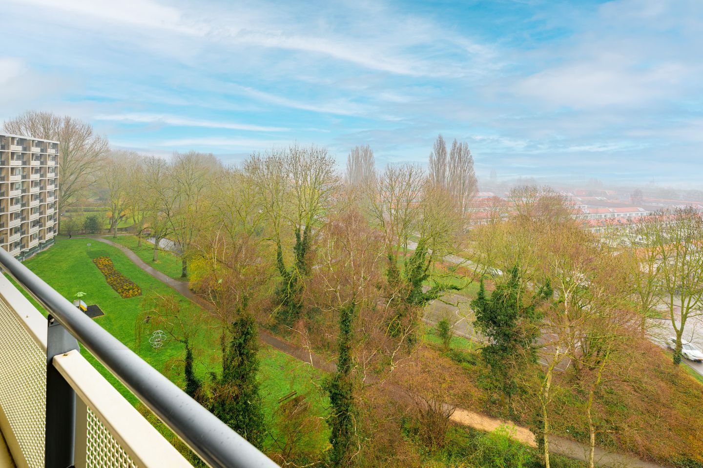 Spacious apartment with panoramic view on the 7th floor in Leiden Lage Mors — 19