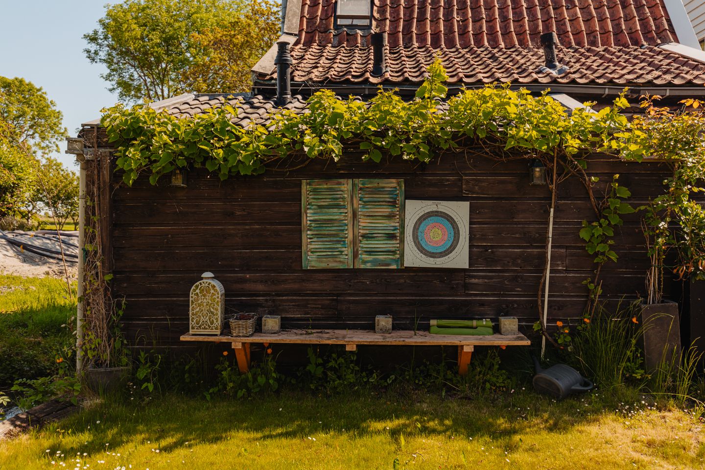 Characteristic Dike House with Panoramic Water Views in Historic Durgerdam — 46