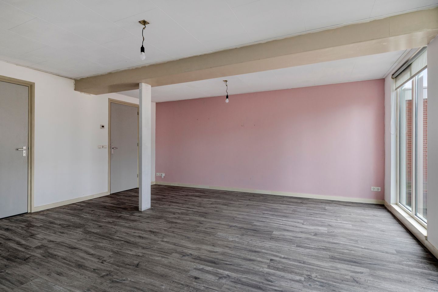 Detached home with potential and spacious garden in De Wilp — 26