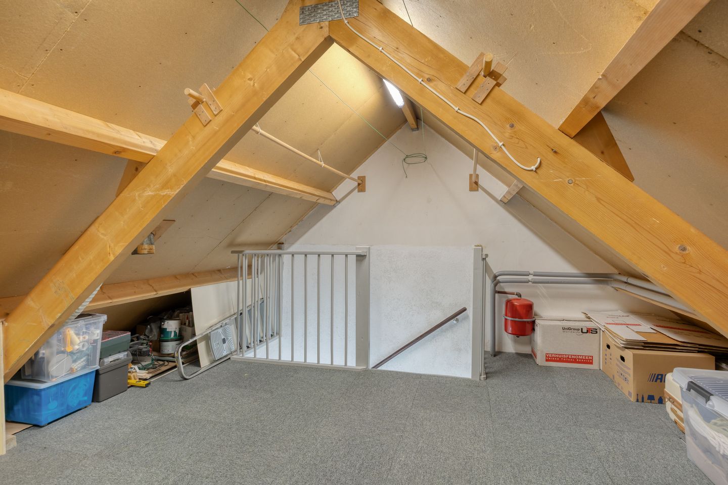 Light and well-maintained maisonette with sunny south-facing roof terrace and private parking in Malden — 28