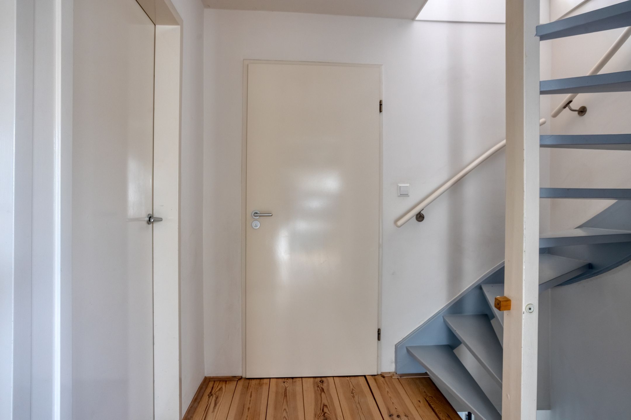 Move-in Ready Semi-Detached House with 4 Bedrooms and Large Garage in Terheijden — 21
