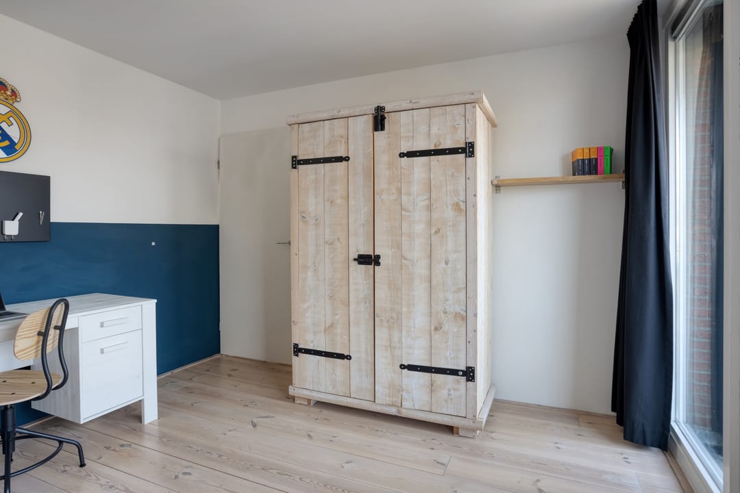 Move-in Ready Semi-Detached House with 4 Bedrooms and Large Garage in Terheijden — 31