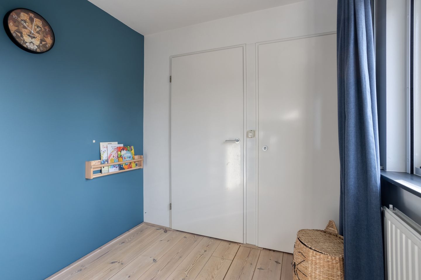 Move-in Ready Semi-Detached House with 4 Bedrooms and Large Garage in Terheijden — 34