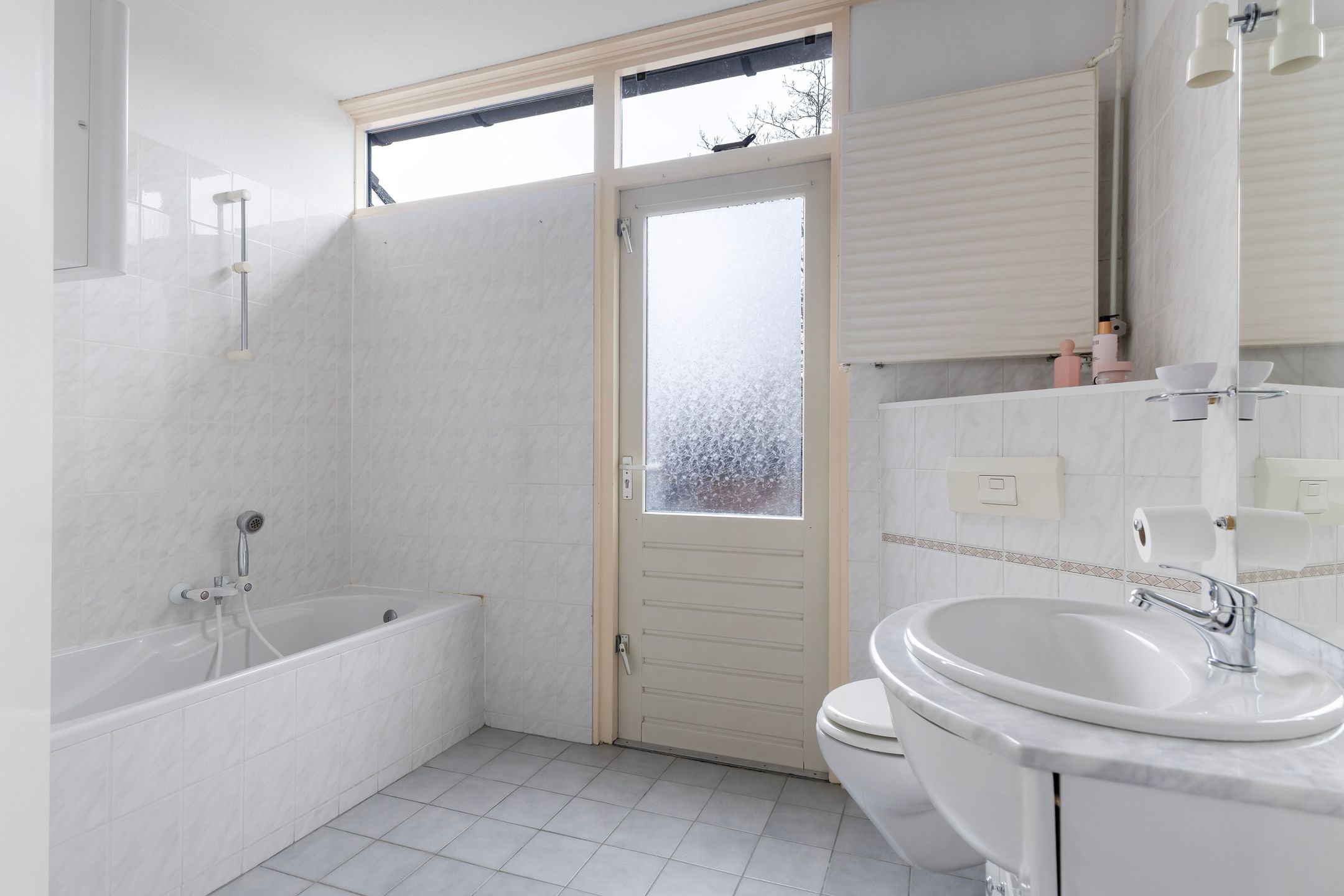 Spacious and Light Semi-detached Family Home in Child-friendly Aldlân — 21