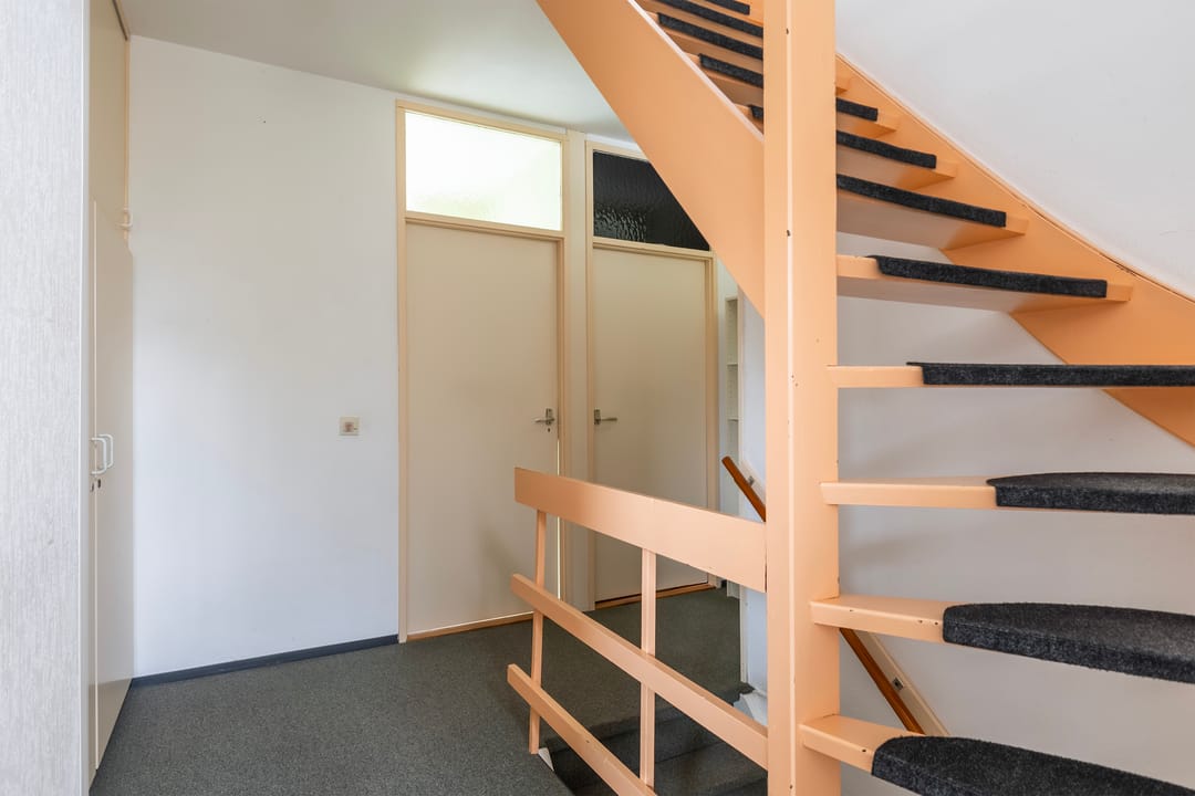 Spacious and Light Semi-detached Family Home in Child-friendly Aldlân — 26