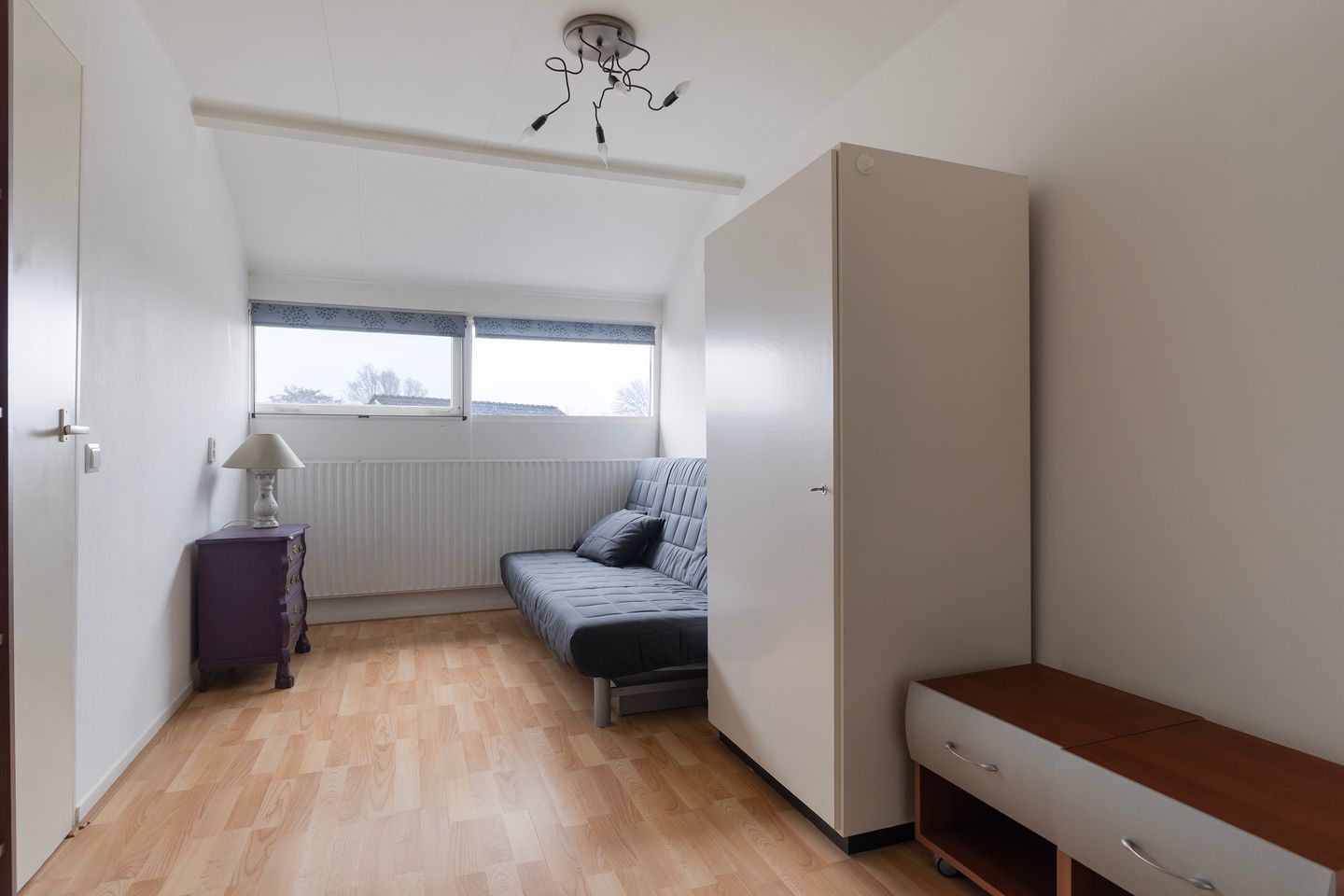 Spacious and Light Semi-detached Family Home in Child-friendly Aldlân — 29