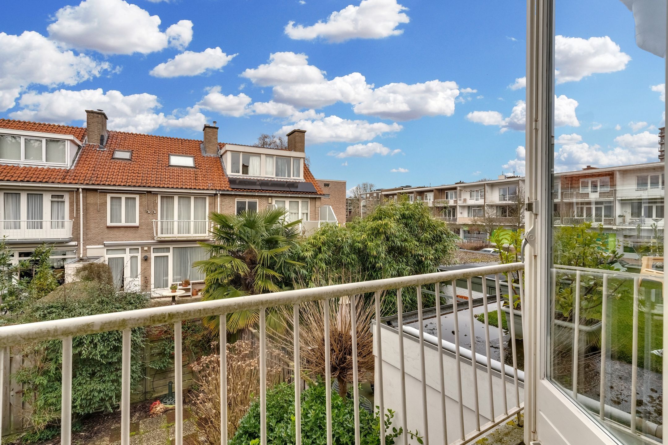 Spacious family home with 4 bedrooms and garden in quiet The Hague location — 23