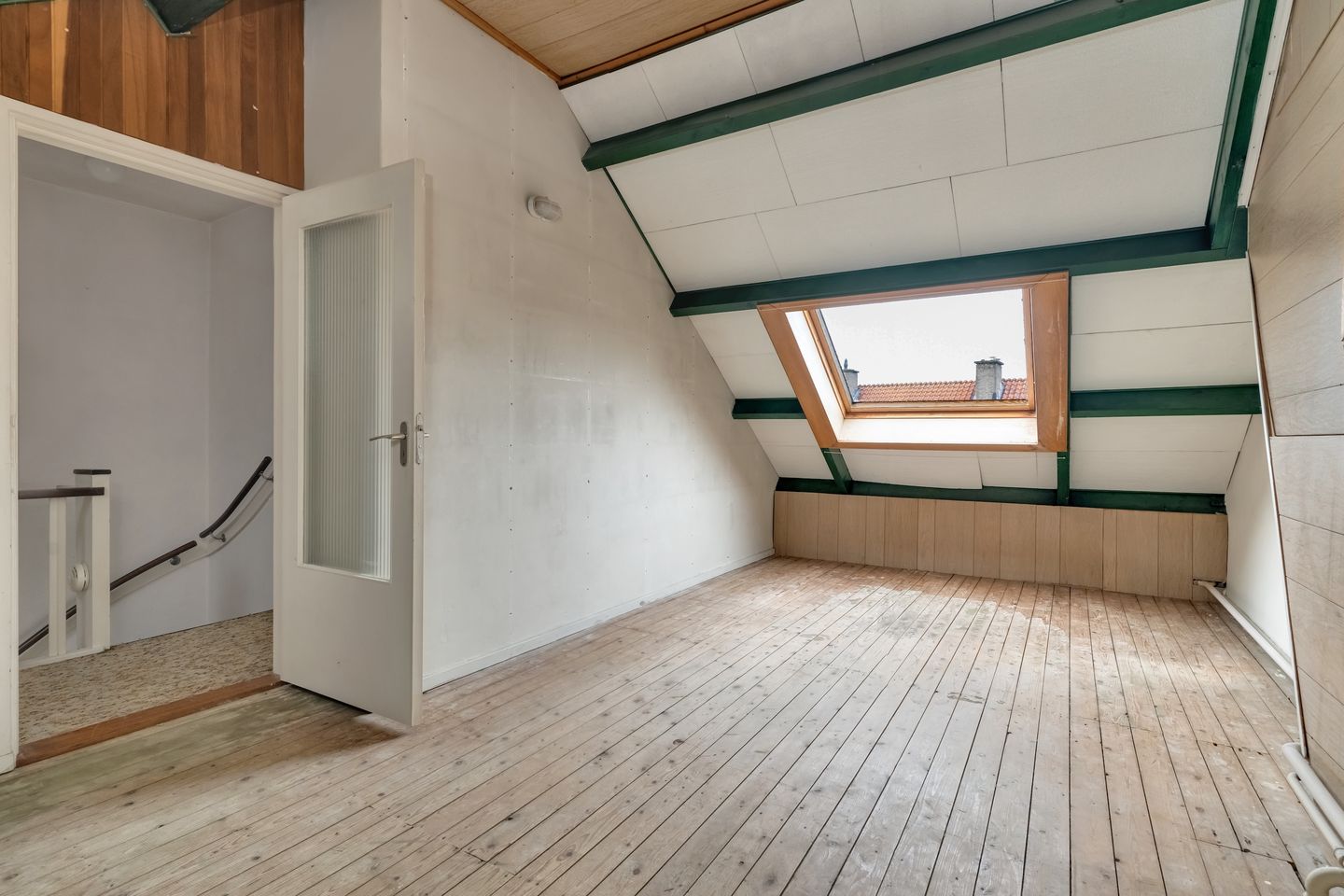 Spacious family home with 4 bedrooms and garden in quiet The Hague location — 25