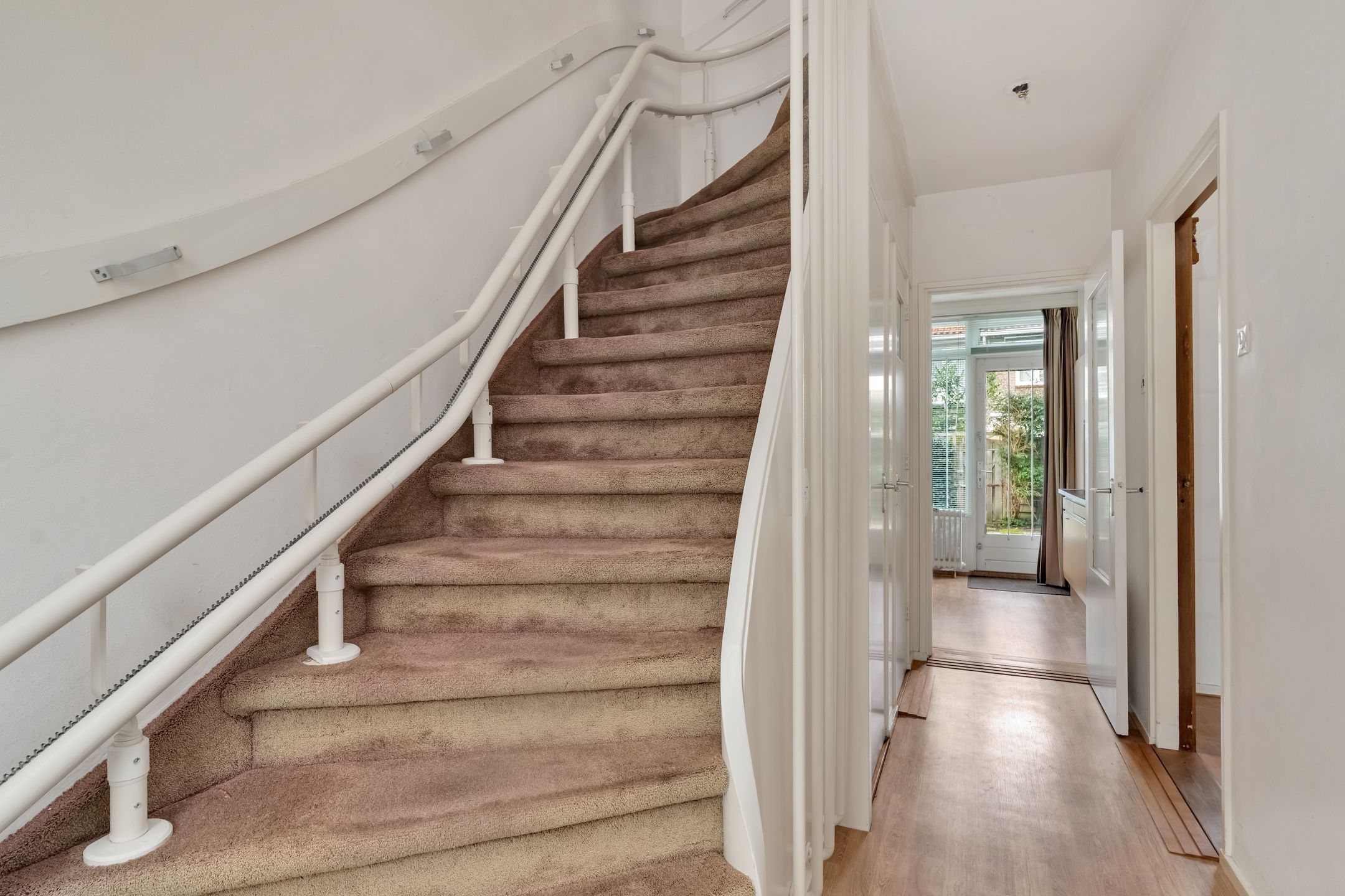 Spacious family home with 4 bedrooms and garden in quiet The Hague location — 12