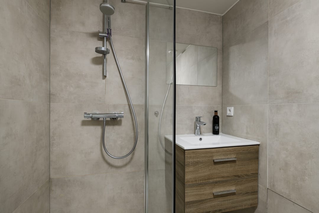 Spacious and light 5-room ground floor apartment in Utrecht city center — 23