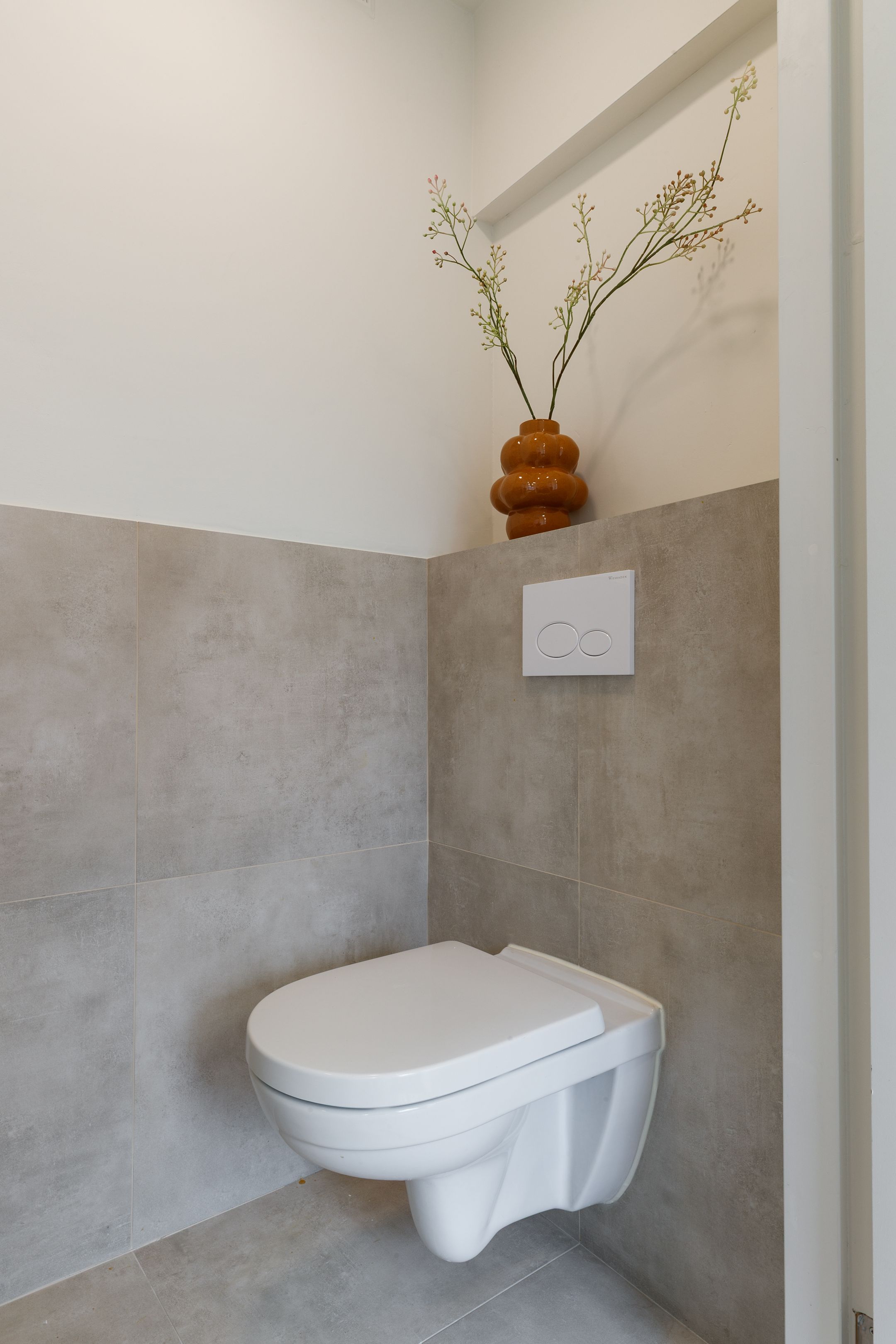 Spacious and light 5-room ground floor apartment in Utrecht city center — 30
