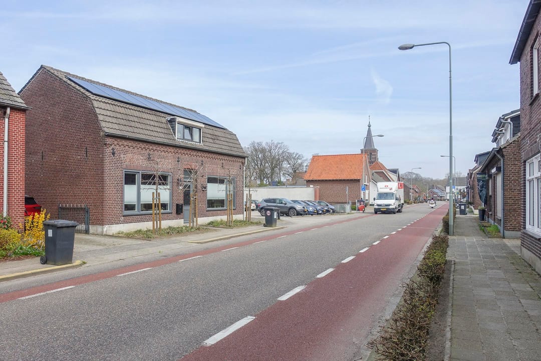 Photo 62 of Spoorstraat 29-A