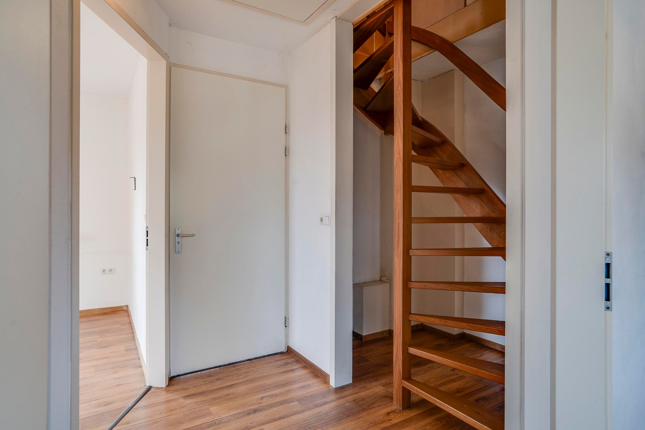 Photo 33 of Spoorstraat 29-A