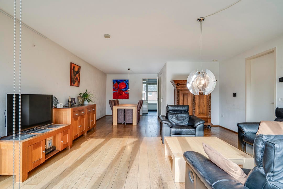 Photo 16 of Spoorstraat 29-A