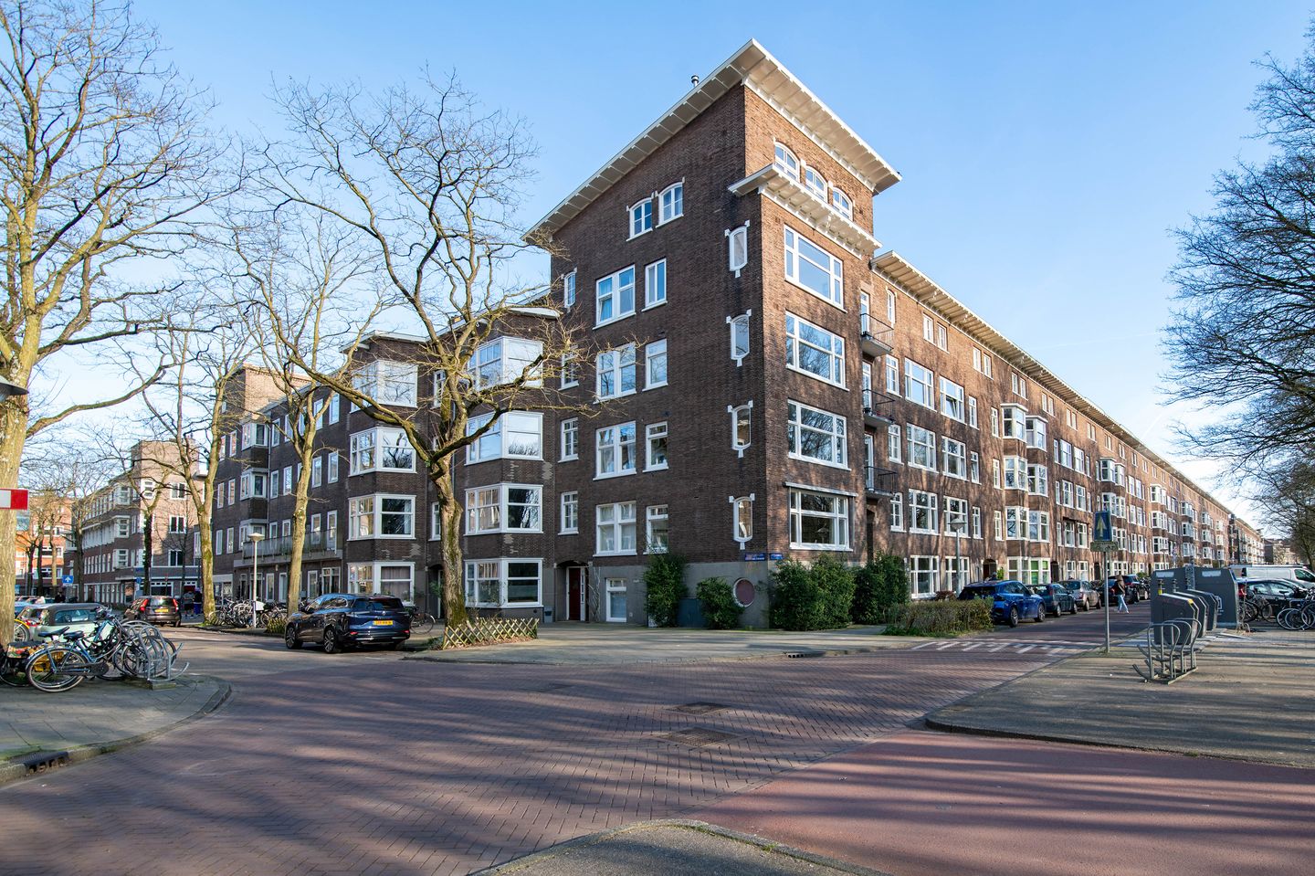 Charming light apartment with sunny balcony in De Baarsjes — 19