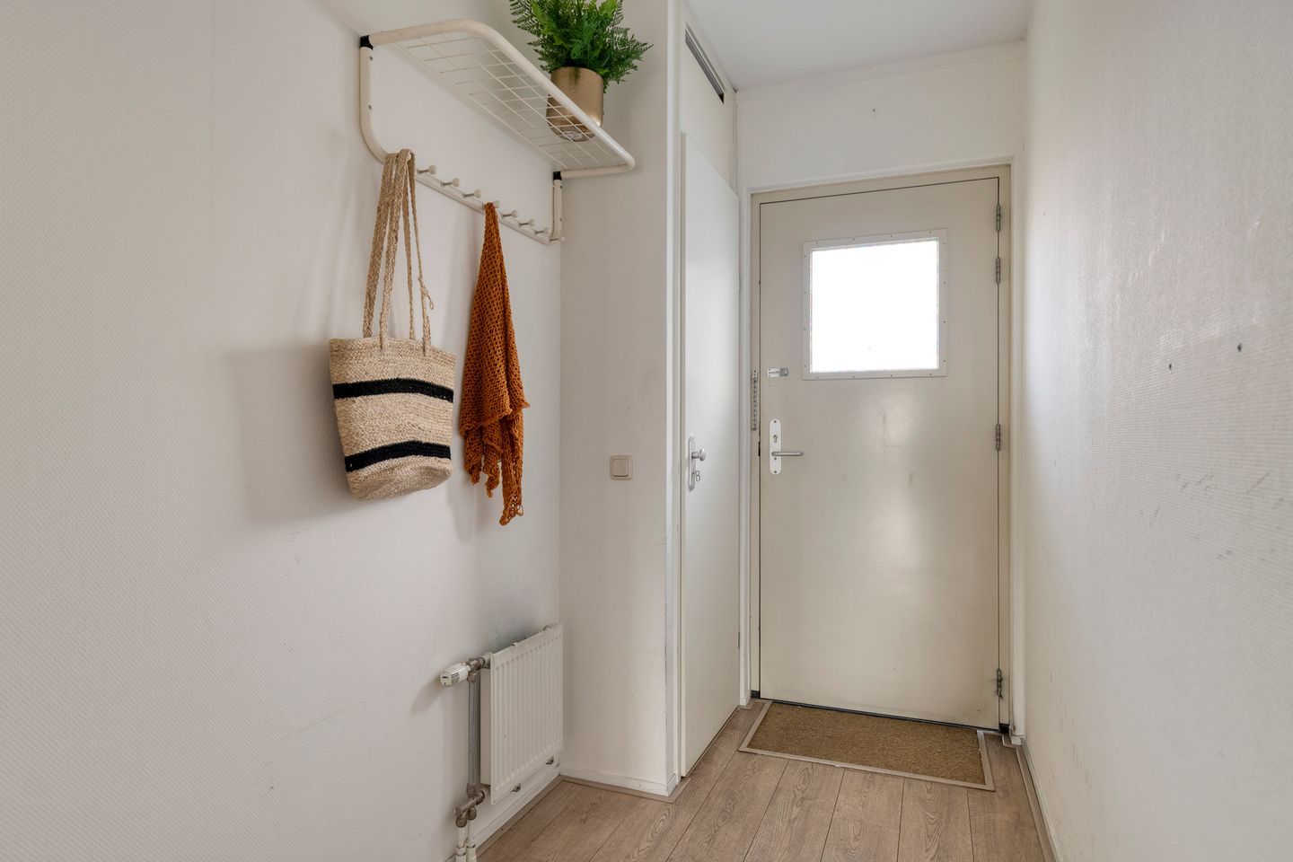 Spacious and Light 4-Room Apartment with Energy Label A in Amsterdam Nieuw West — 25