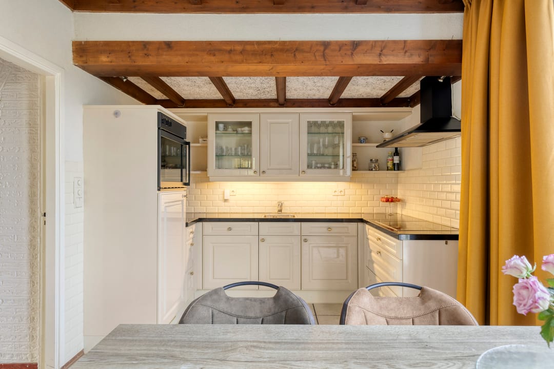 Spacious detached family home with large garden and potential in Malden — 17