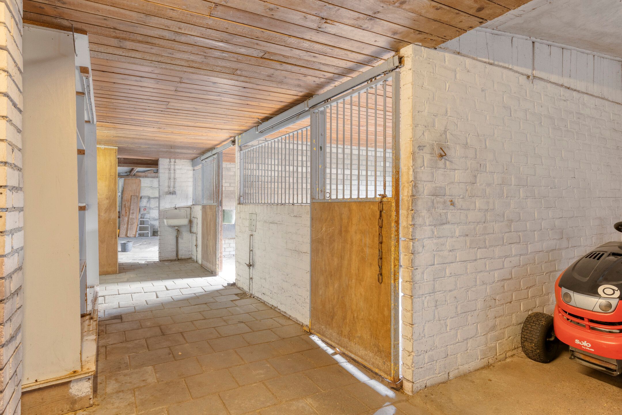 Spacious detached family home with large garden and potential in Malden — 63