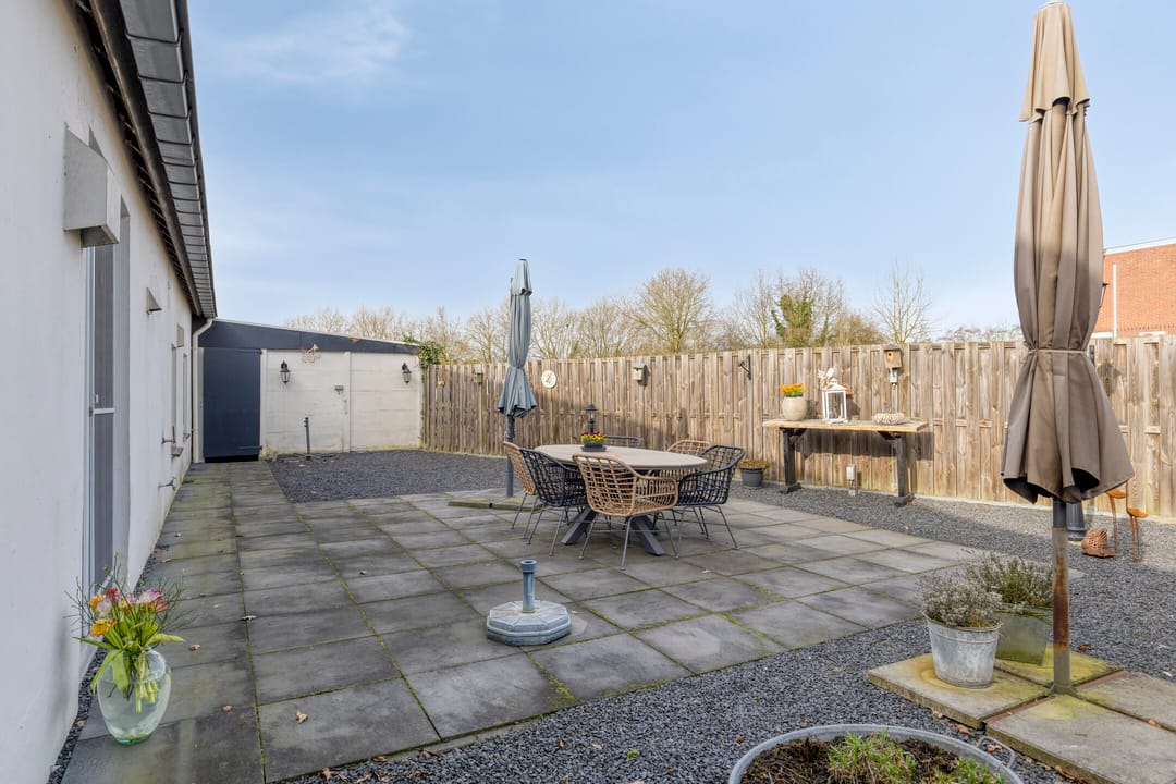 Spacious detached family home with large garden and potential in Malden — 66