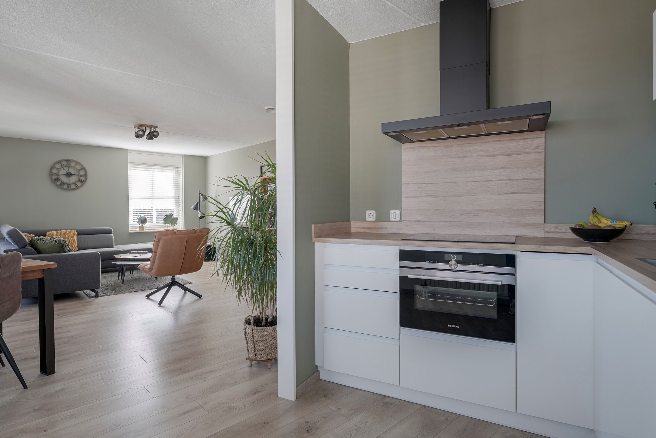 Spacious corner apartment with stunning views and private parking in Brandevoort — 13