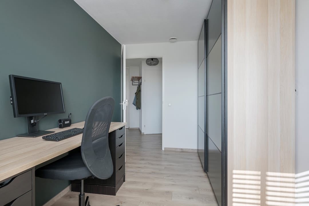 Spacious corner apartment with stunning views and private parking in Brandevoort — 21