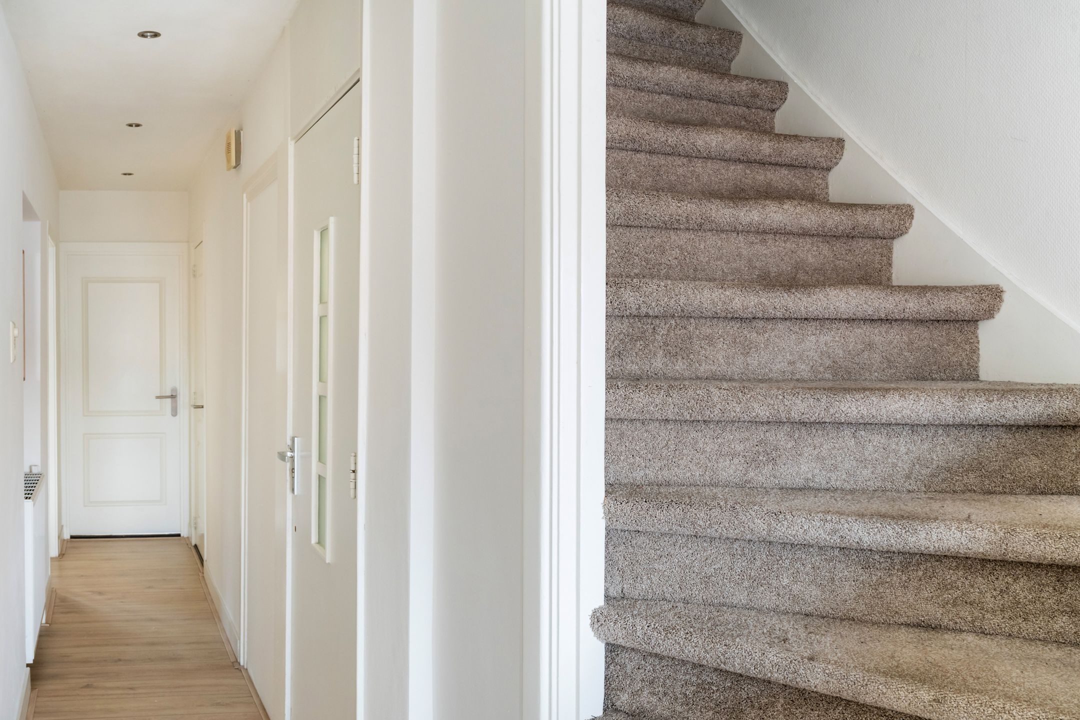Renovated 5-room upstairs apartment with balcony in Rotterdam Oud Mathenesse — 22