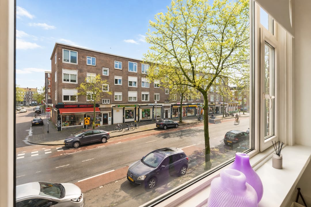 Renovated 5-room upstairs apartment with balcony in Rotterdam Oud Mathenesse — 25