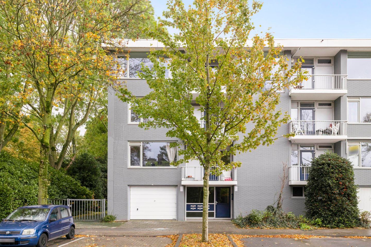 3-room apartment with two balconies and green views in Eindhoven — 32