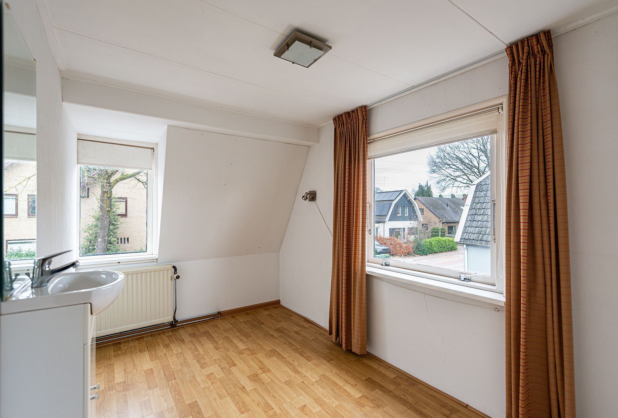 Foto 18 van Loolaan 56