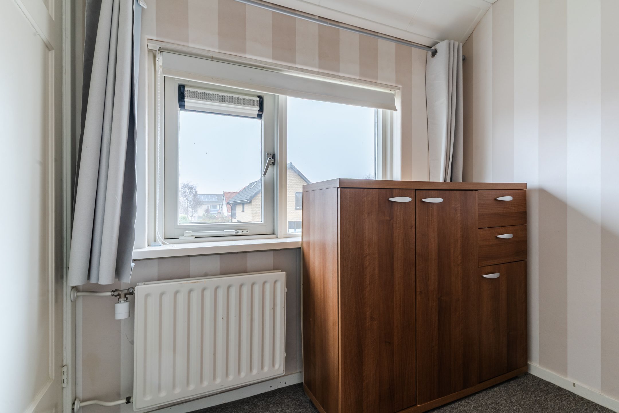 Renovated Semi-Detached Home with Spacious Garden and Heated Office in Zwaag — 21