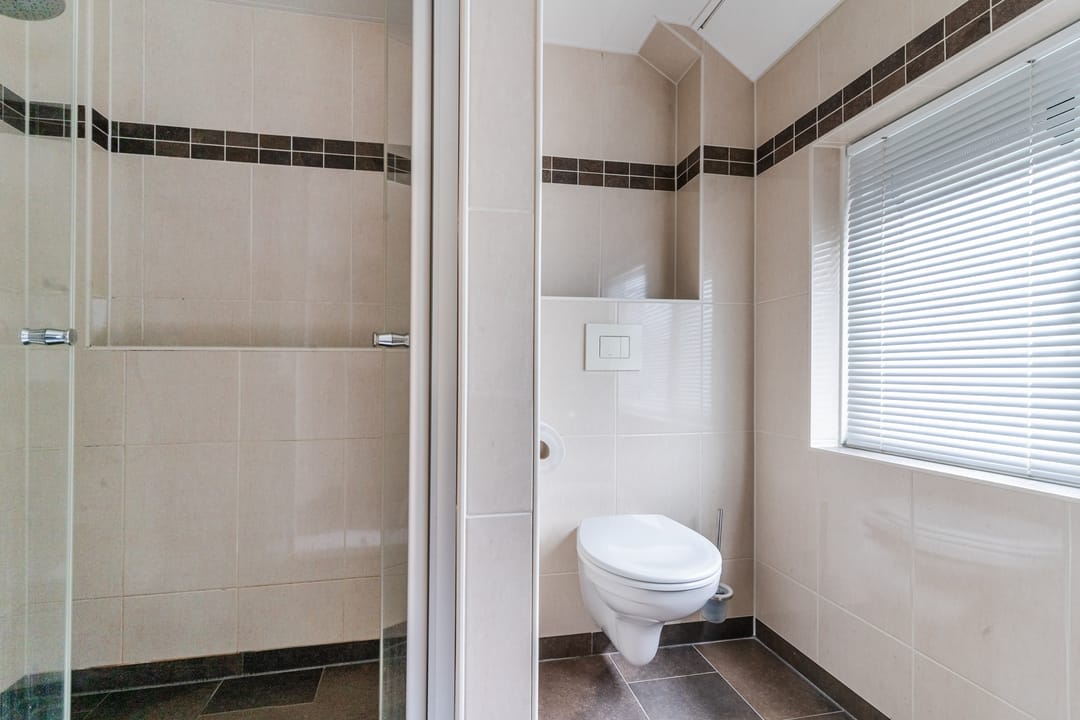 Renovated Semi-Detached Home with Spacious Garden and Heated Office in Zwaag — 23
