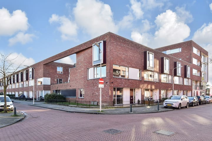 Photo 4 of Oosterhesselenstraat 590