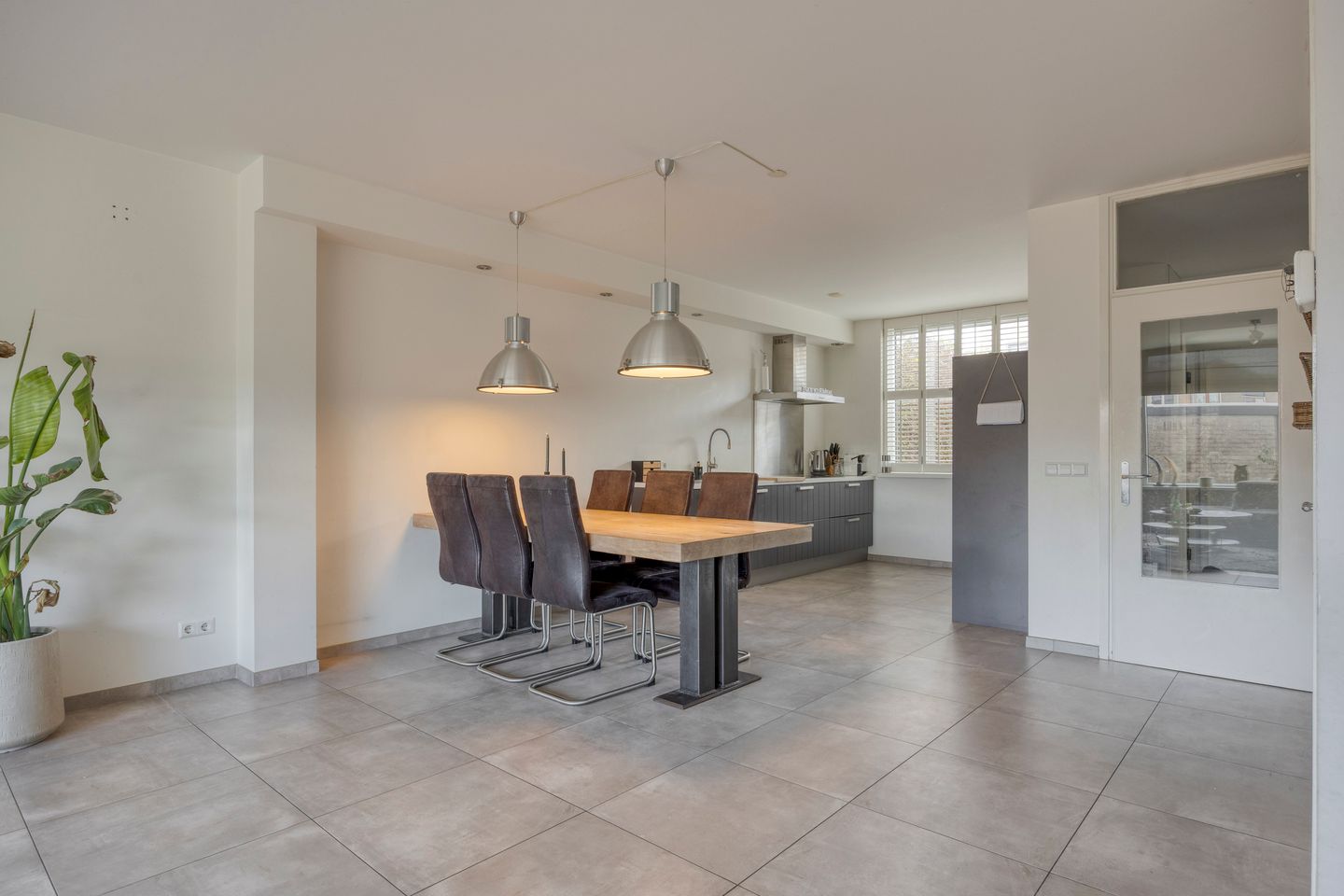 Foto 10 van Anemoon 13