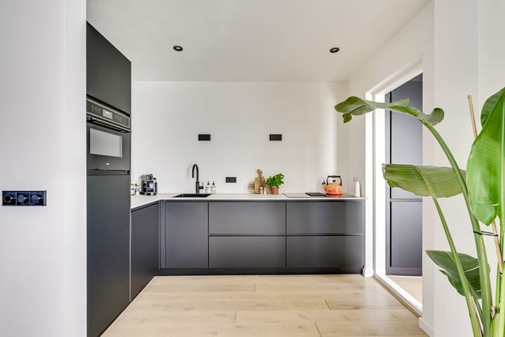 Photo 3 of Ampèrestraat 1