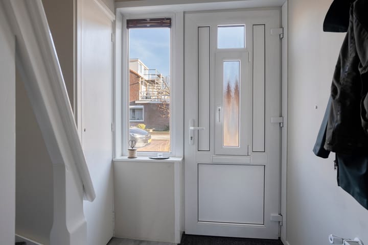 Photo 4 of Schorerstraat 25