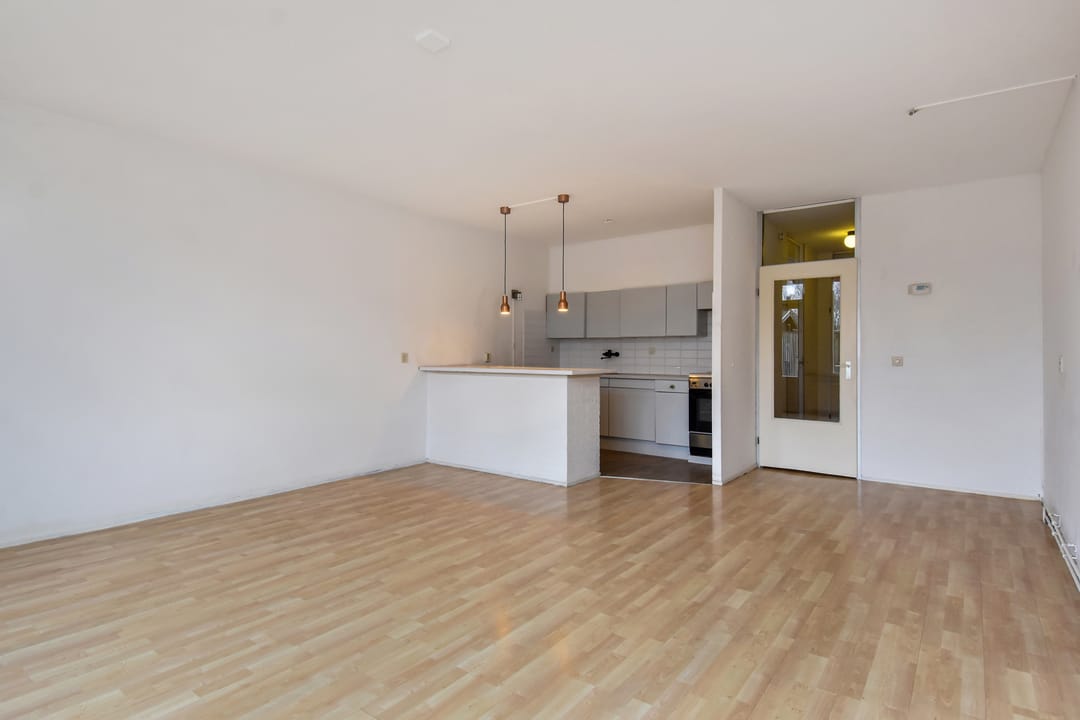 Photo 22 of Georges Bizetstraat 49