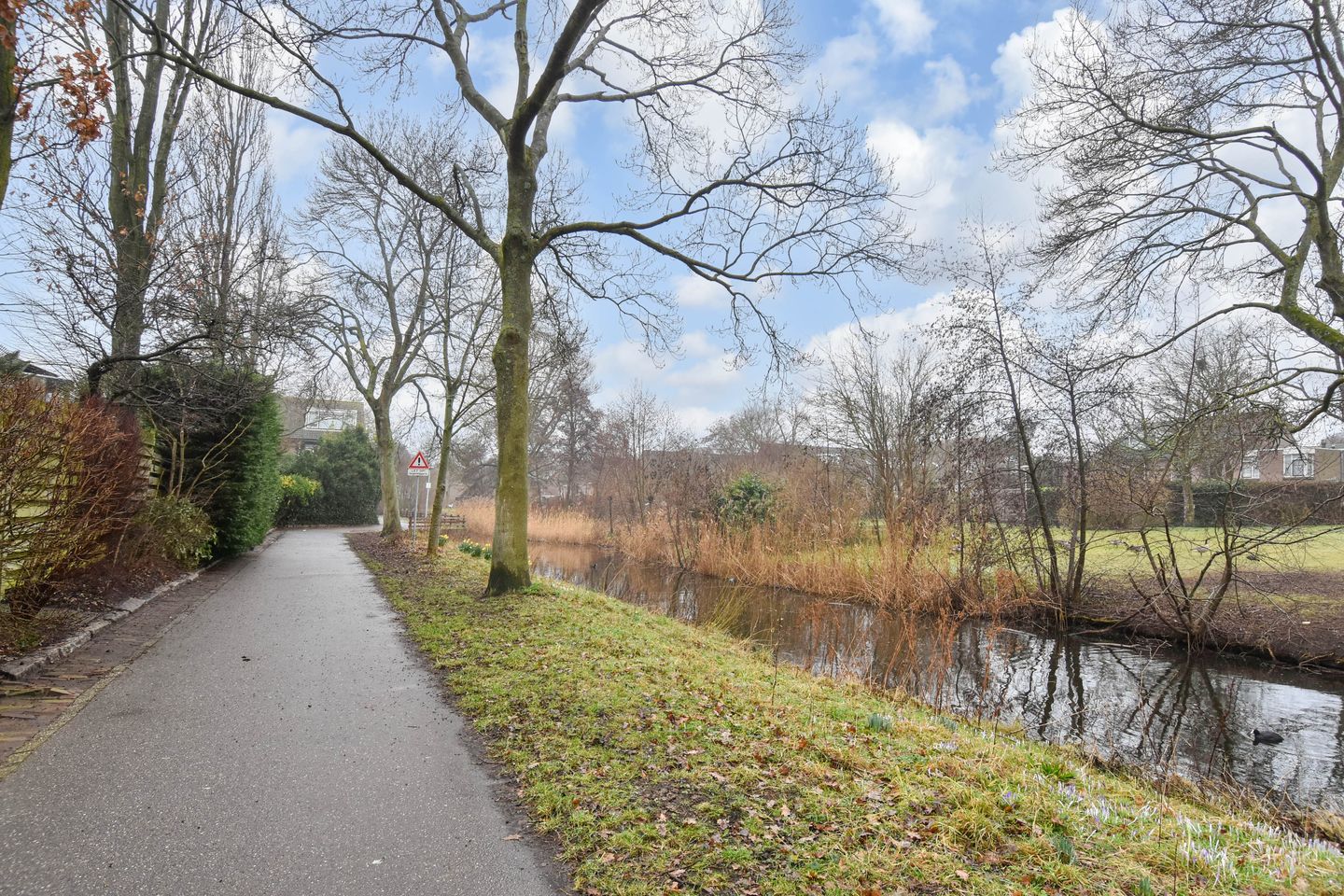 Photo 29 of Georges Bizetstraat 49