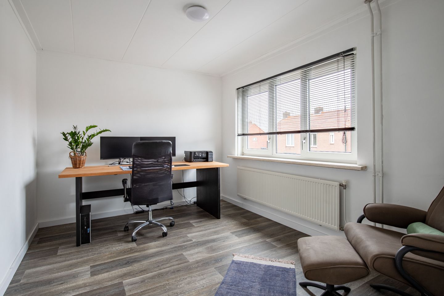 Spacious Starter Home with Large Garden in Sint Odiliënberg — 16