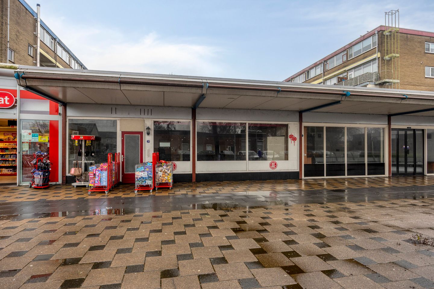 Bekijk foto 4 van De Wielewaal 14