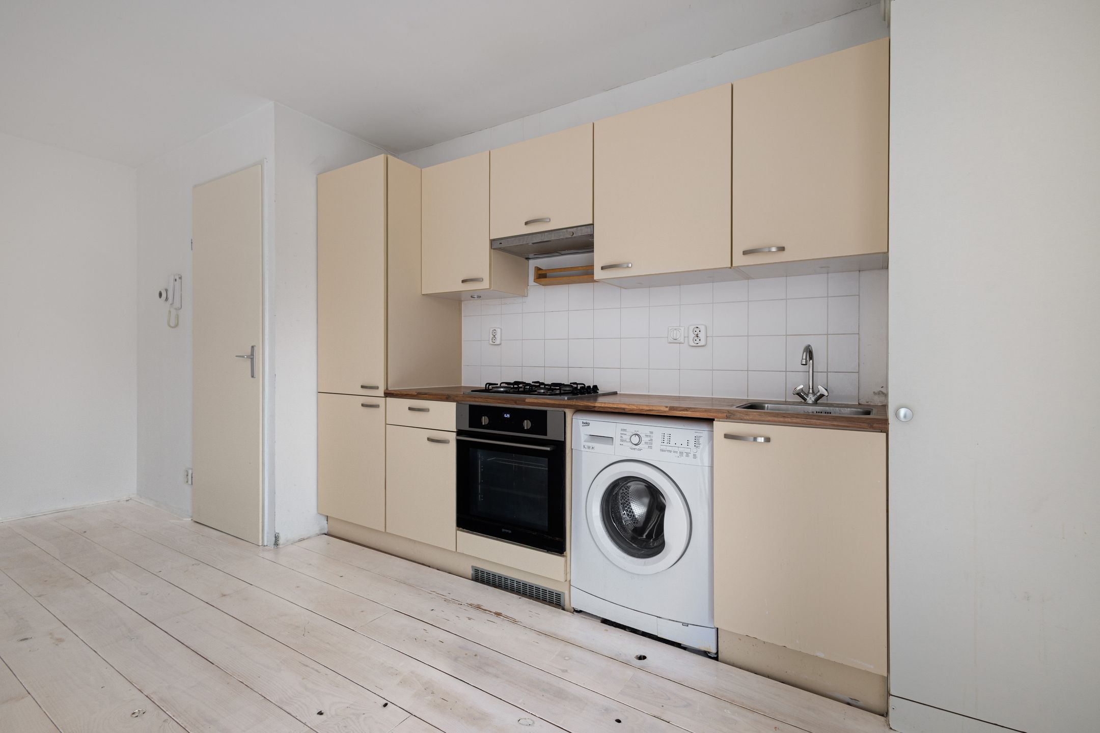 Spacious 1-Bedroom Apartment on Freehold Land in Amsterdam's Czaar Peterbuurt — 12