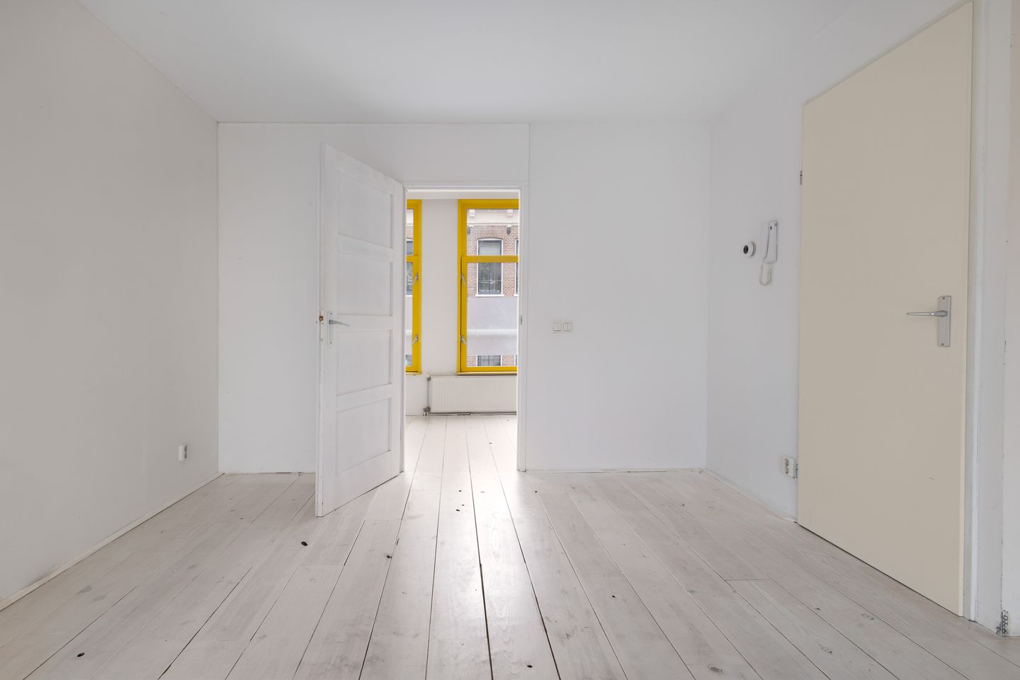 Spacious 1-Bedroom Apartment on Freehold Land in Amsterdam's Czaar Peterbuurt — 14