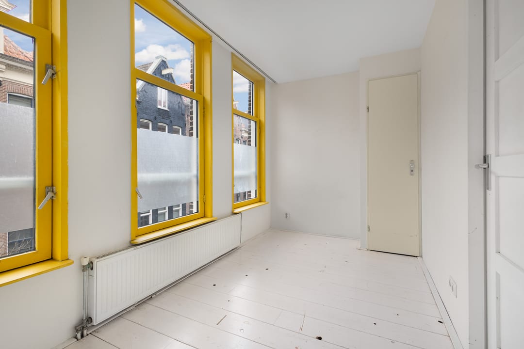 Spacious 1-Bedroom Apartment on Freehold Land in Amsterdam's Czaar Peterbuurt — 16