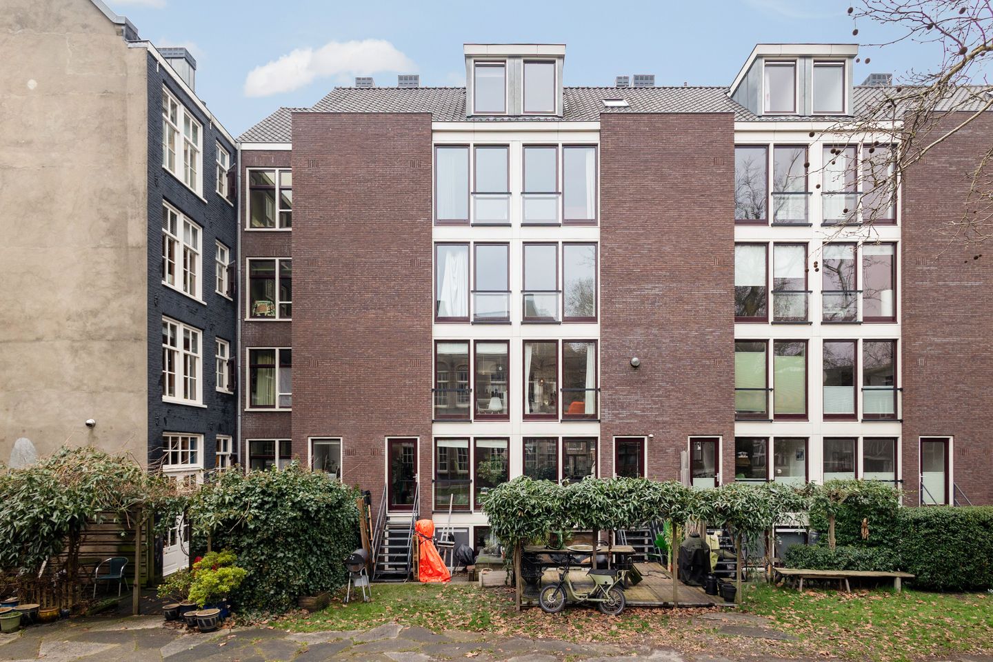 Spacious 1-Bedroom Apartment on Freehold Land in Amsterdam's Czaar Peterbuurt — 20