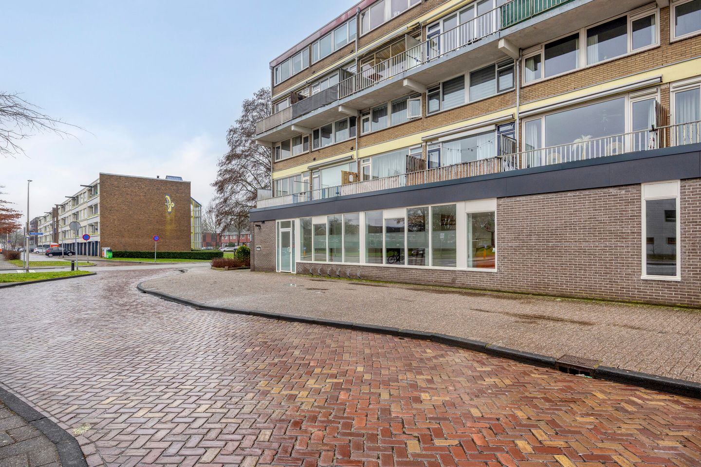 Bekijk foto 2 van De Wielewaal 34