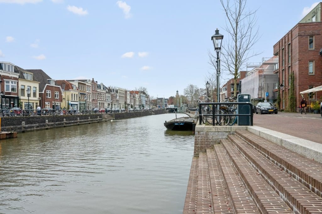 Modern 3-Room Apartment with Sunny Terrace and Parking Space in Utrecht Rivierenwijk — 27