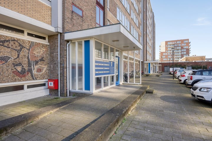 Photo 3 of Uiverhof 16