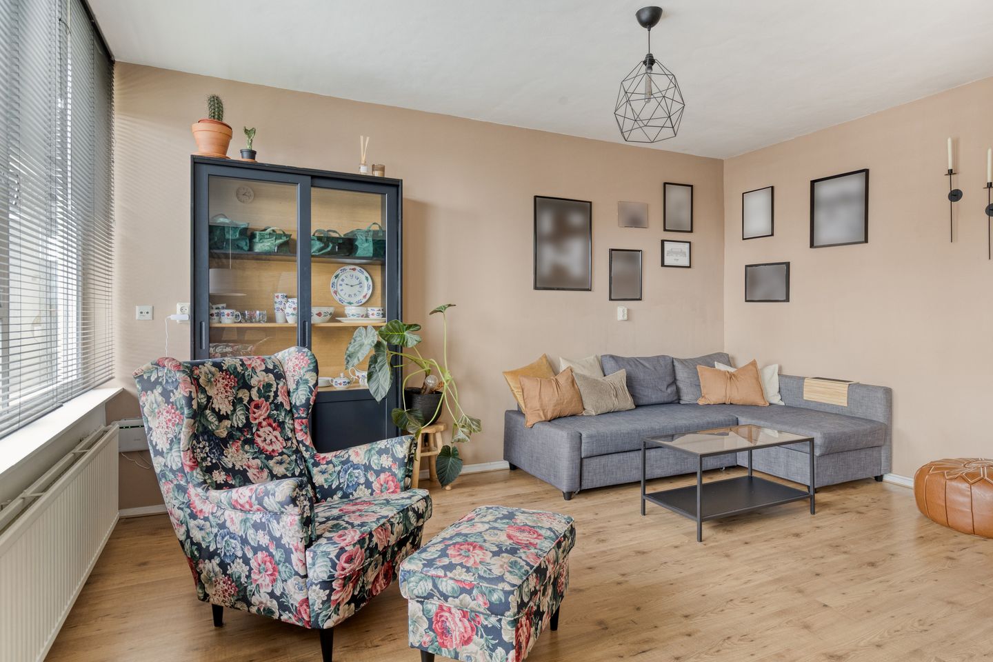 Photo 4 of Uiverhof 16