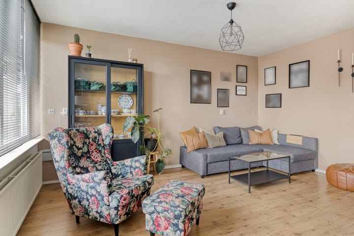 Photo 4 of Uiverhof 16